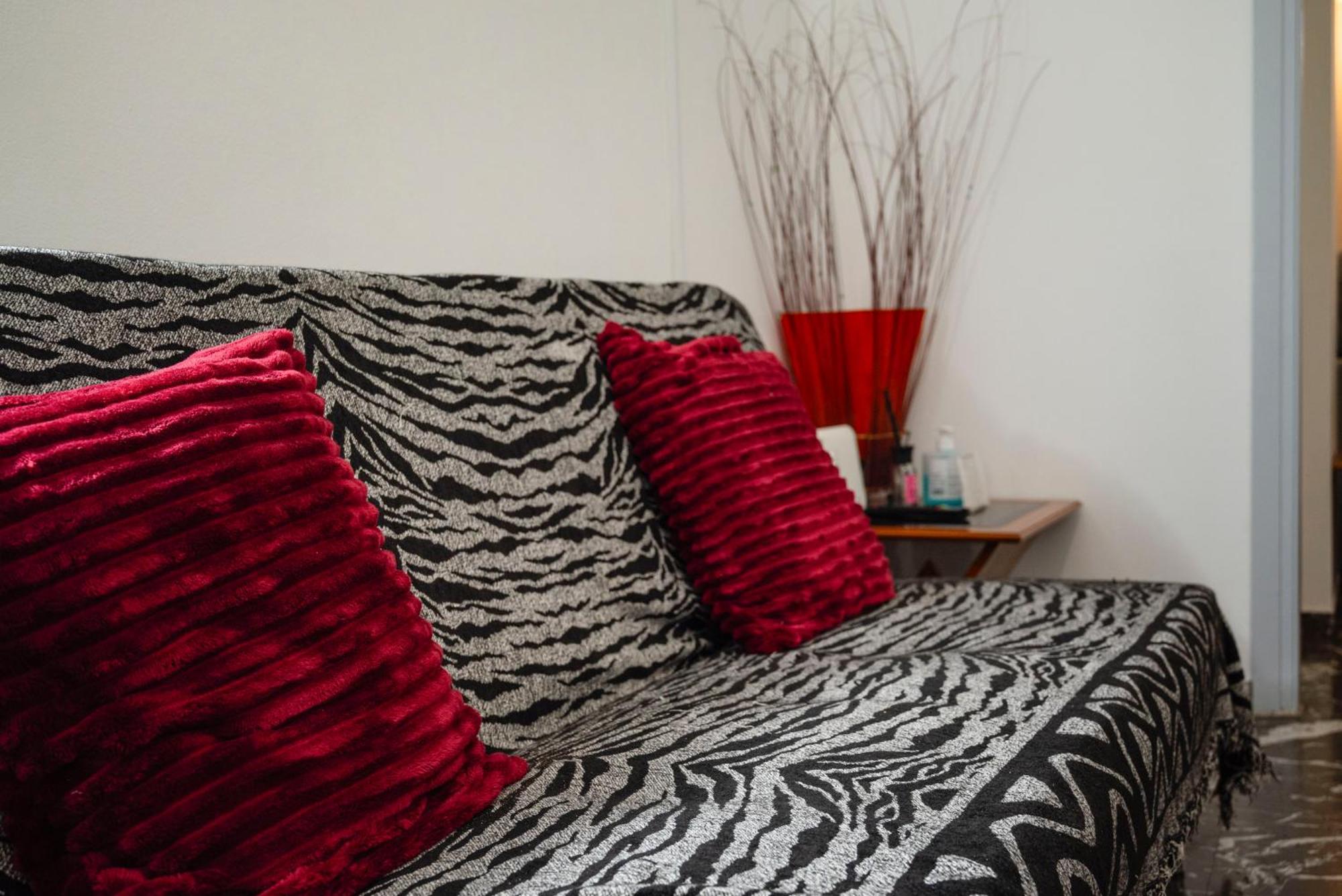 Local Urban Living 2Bd Apartment In Athene Buitenkant foto